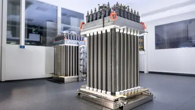 3D graphic of an industrial plant that is being supplied with hydrogen through Hybrion PEM electrolysis stacks